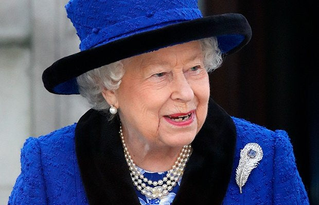 Queen Elizabeth II Bans Fur from Her Wardrobe